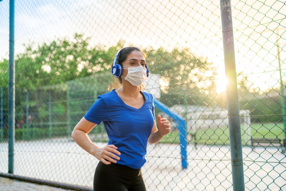 Is It Safe to Exercise Outside in Poor Air Quality? (U.S. News)